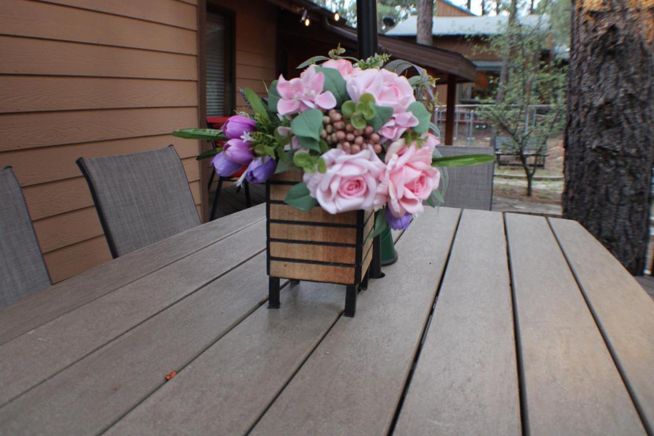 Kathys Cabin, King Bed, Hot Tub, Near-Nau & Downtown Attractions, Perfect Year-Round Mountain Getaway Φλάγκσταφ Εξωτερικό φωτογραφία
